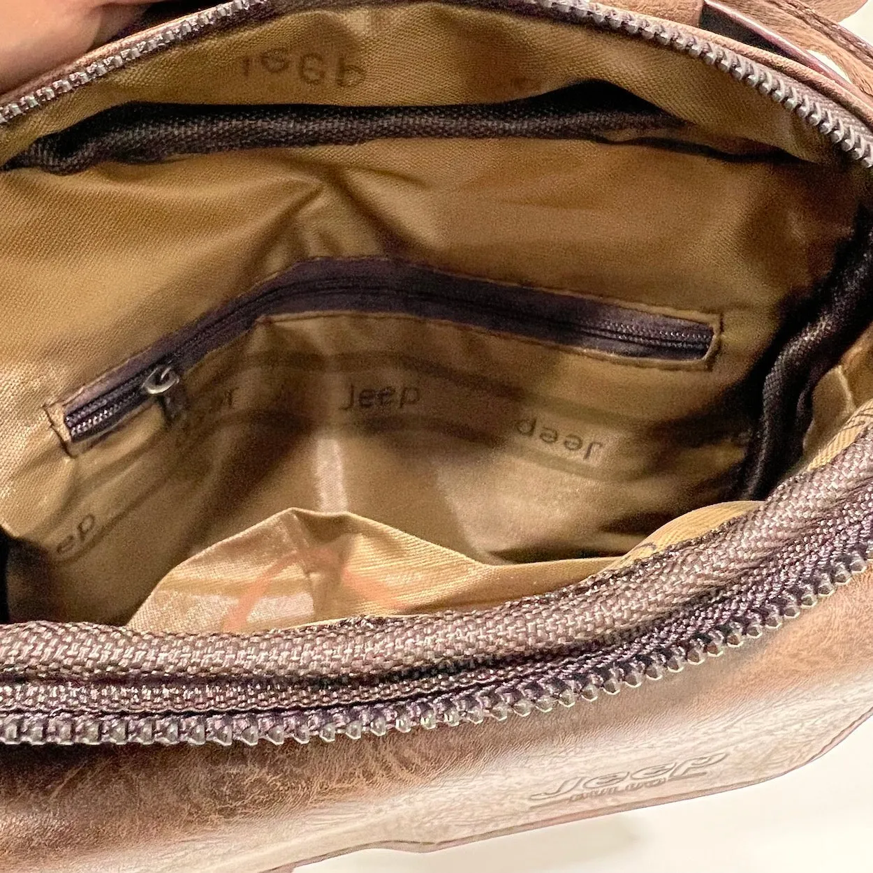Crossbody Sling Slim Leather Used