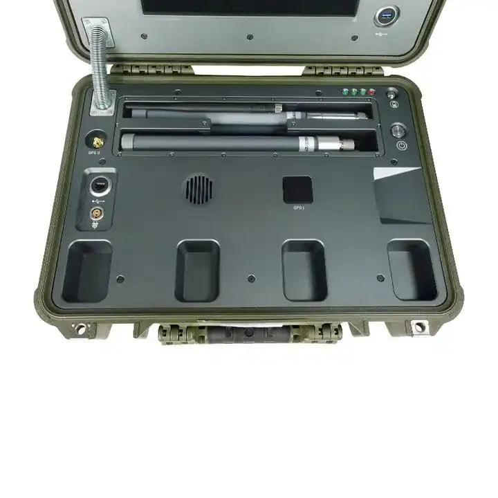 D300 Suitcase-Type UAV Detection System