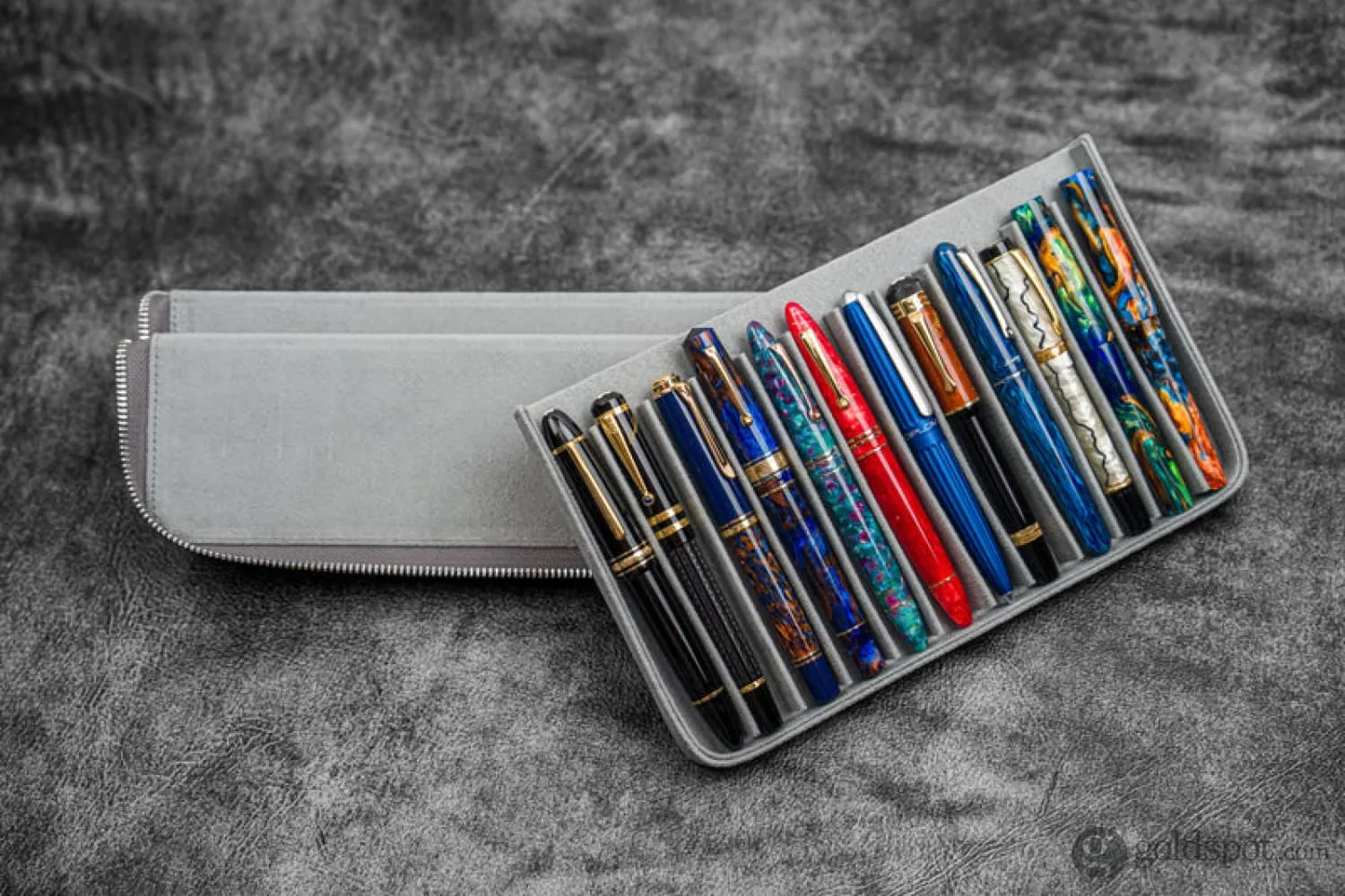 Galen Leather Zippered Magnum Opus Hard 12 Slots Pen Case in Crazy Horse Smokey Grey
