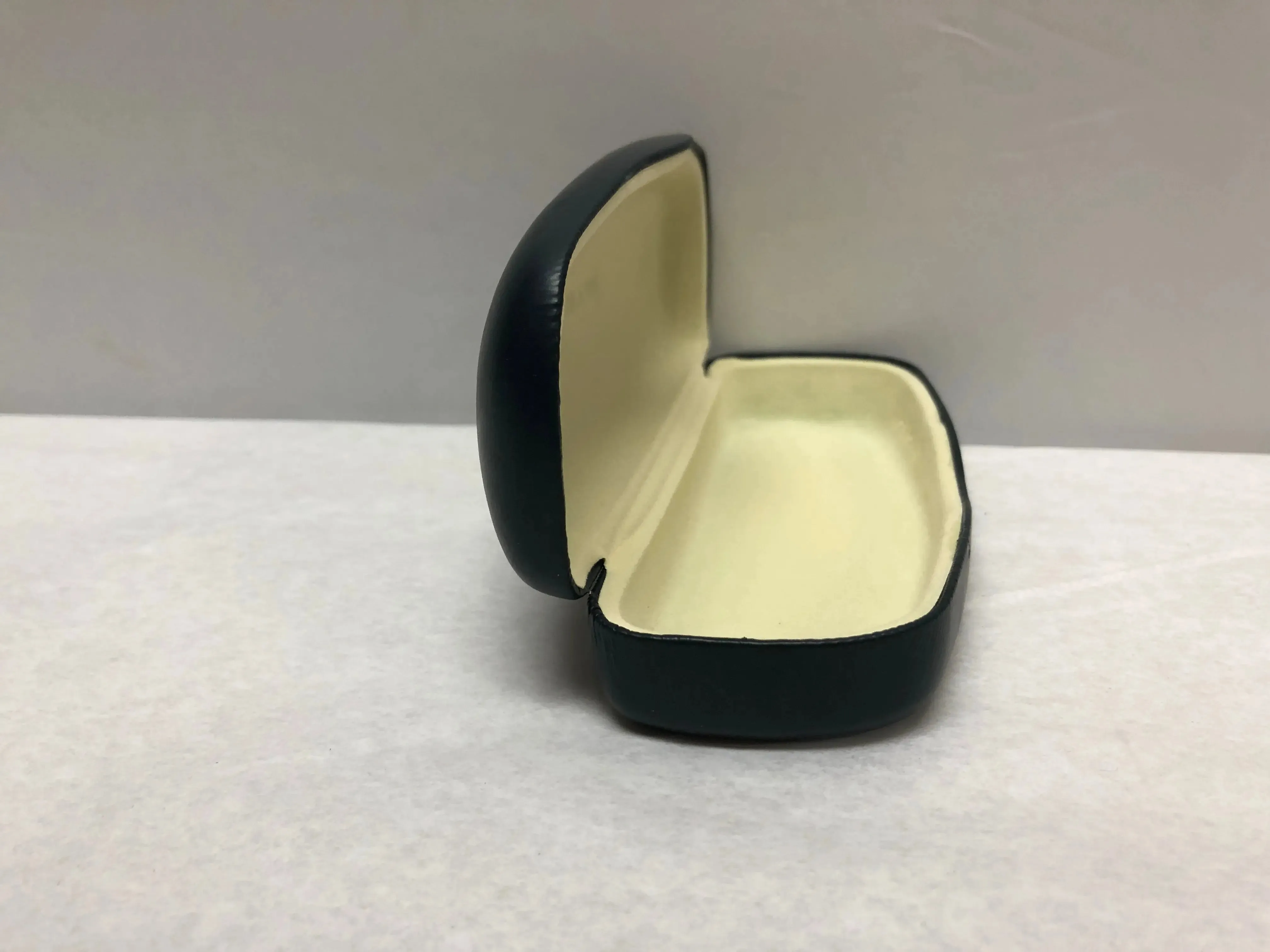 Lucky Brand Blue Jeans Eyewear Optical Eyeglasses Hard Case | KMOPT-35