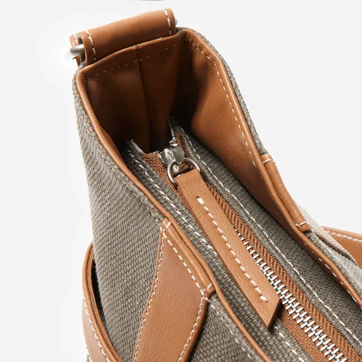 Oughton Cheval Carry All Purse - Taupe