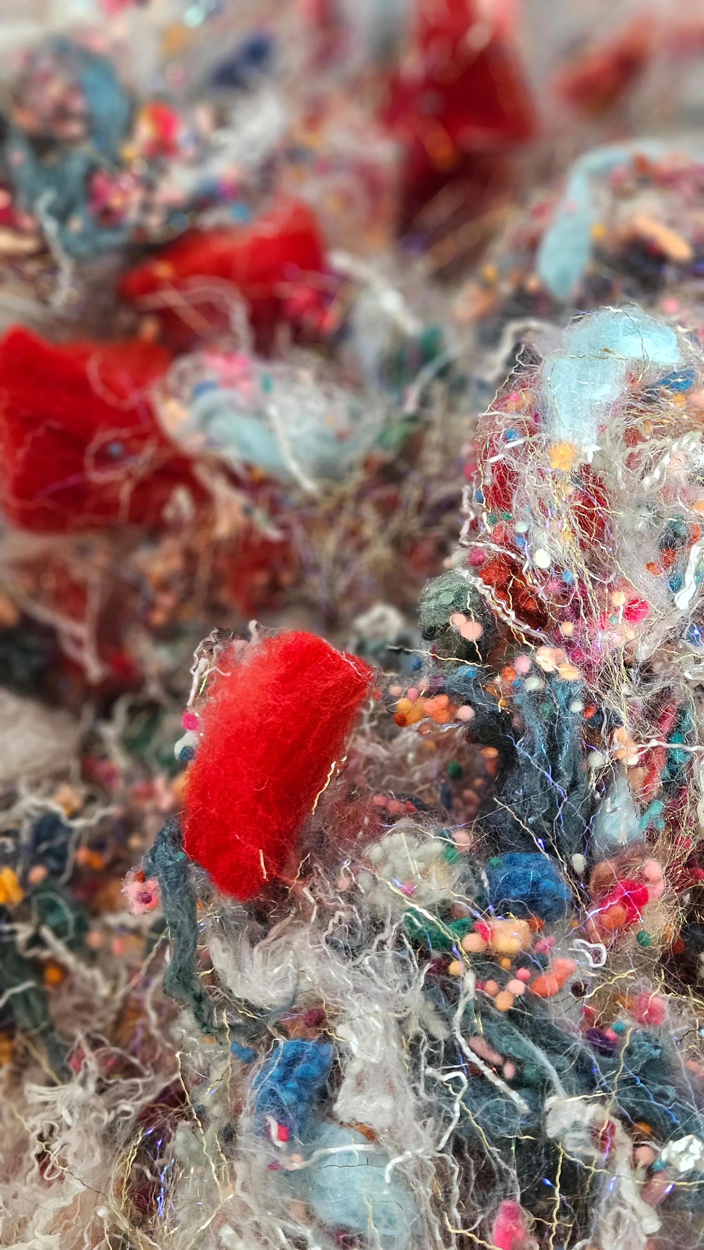 VIEW OF COLLIOURE Matisse Inspired Fiber Art Texture Eucalyptus Crimp Blend - 2.5 ounces